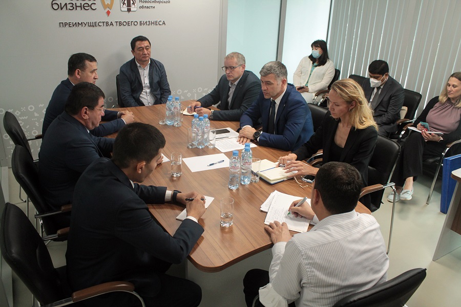 Делегации Республики Узбекистан представили центр «Мой бизнес» Новосибирской области