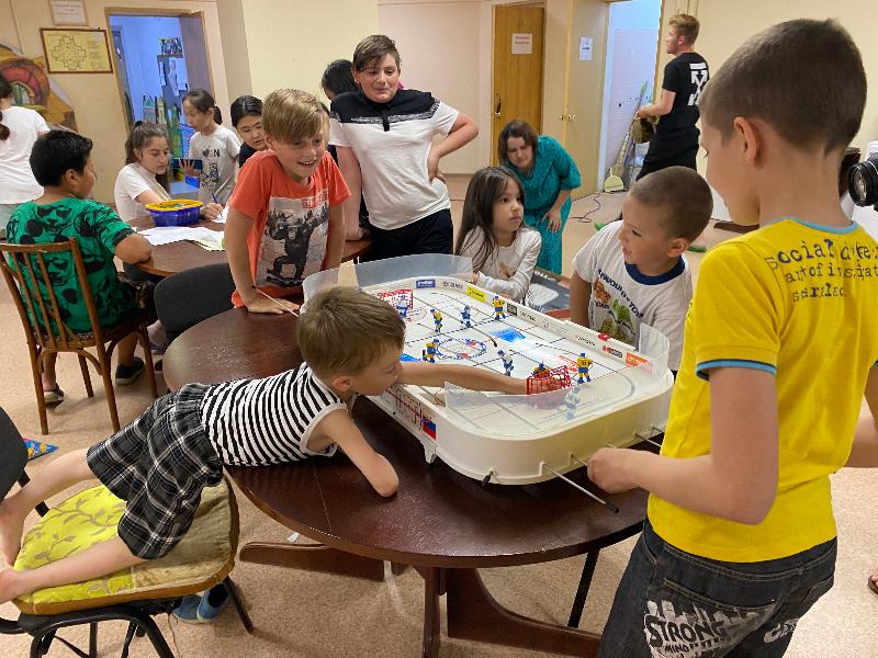 Новосибирские предприниматели поздравят детей в Центре помощи семье Caritas